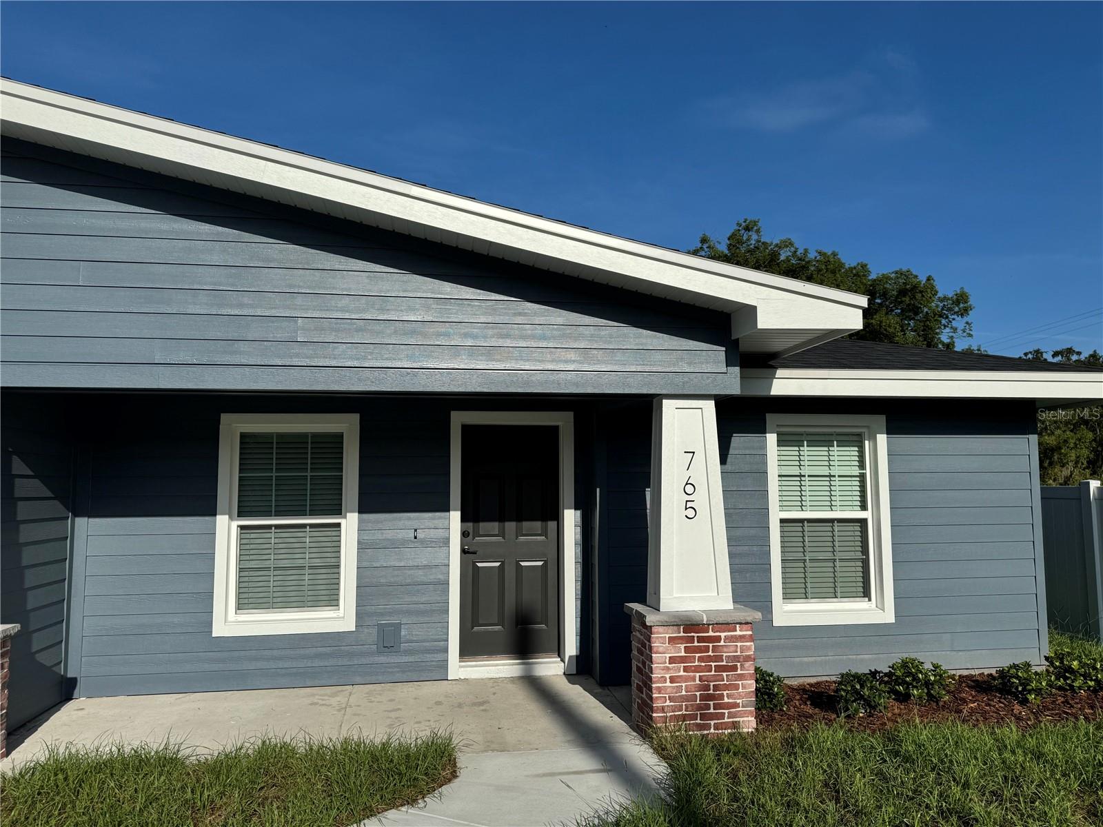 Image 2 of 27 For 765 7th Avenue