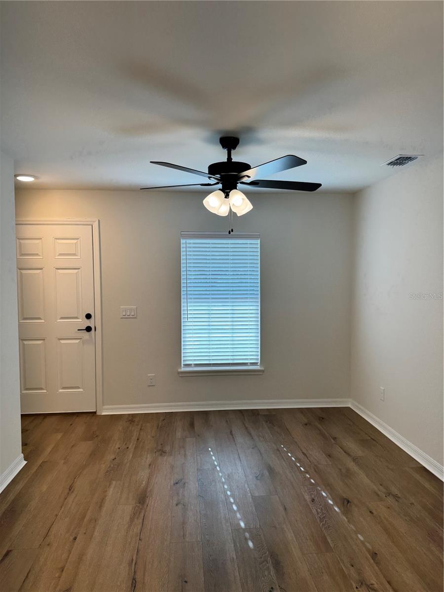 Image 3 of 27 For 765 7th Avenue