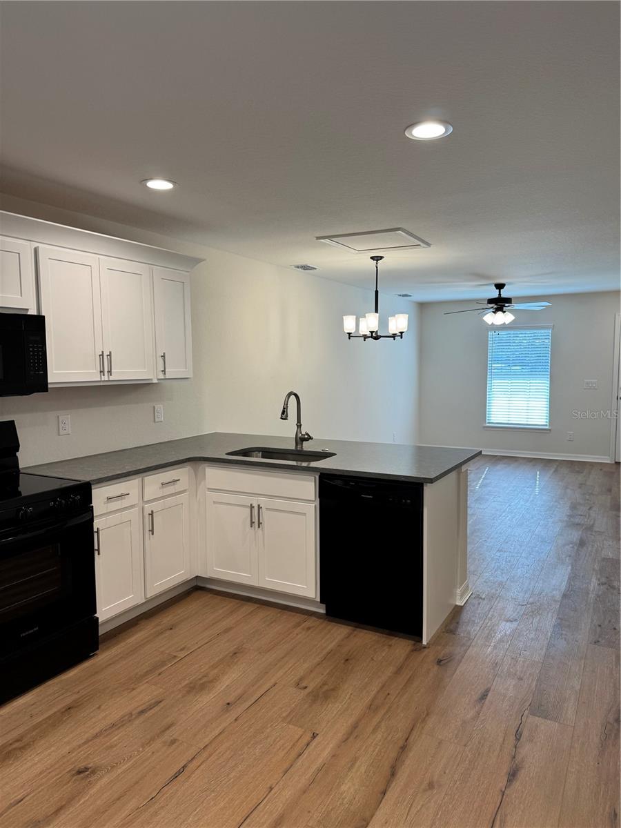 Image 15 of 30 For 763 7th Avenue