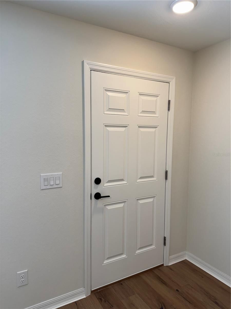 Image 3 of 30 For 763 7th Avenue