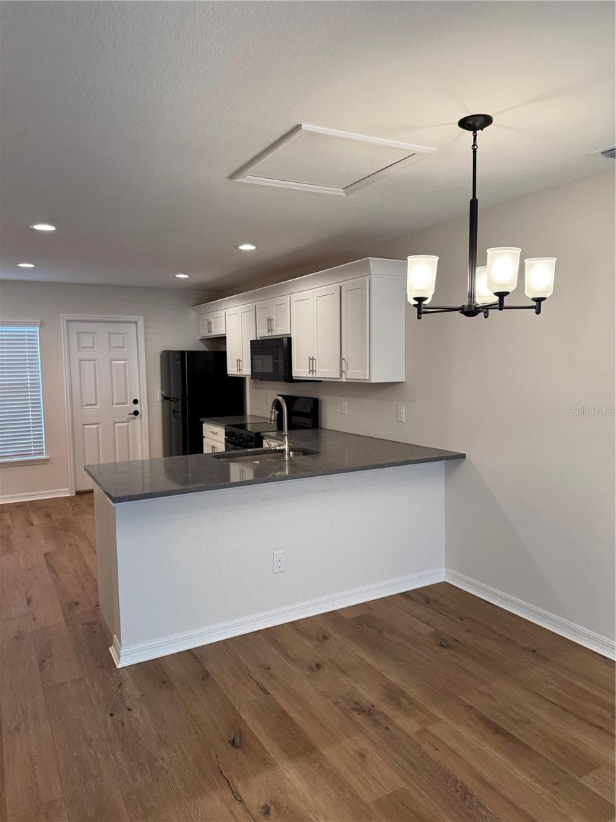 Image 6 of 30 For 763 7th Avenue