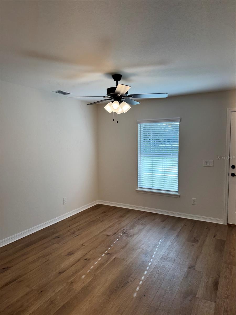 Image 8 of 30 For 763 7th Avenue