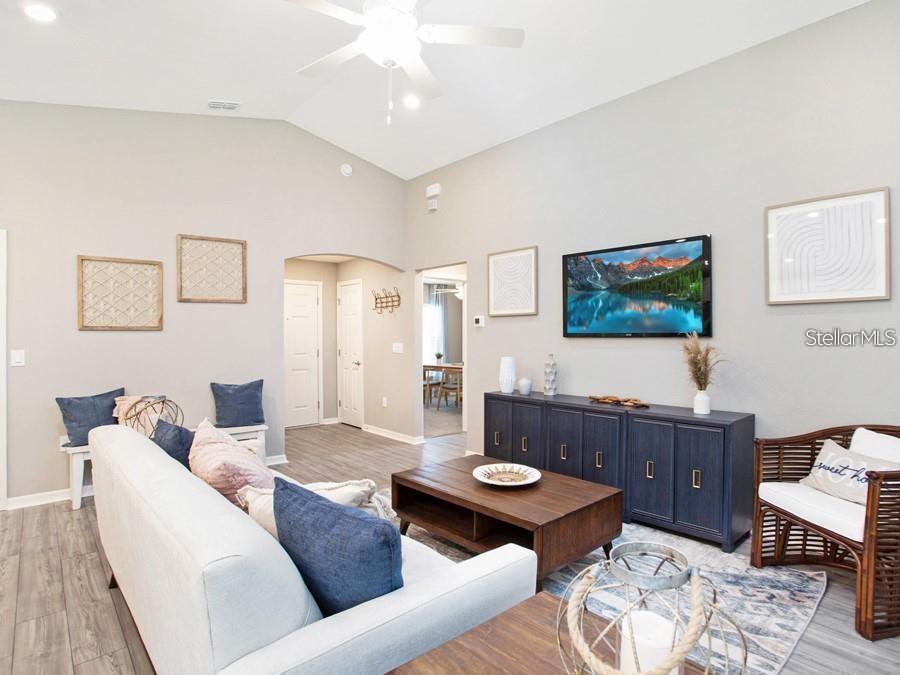 Image 7 of 17 For 1464 Fleur Drive