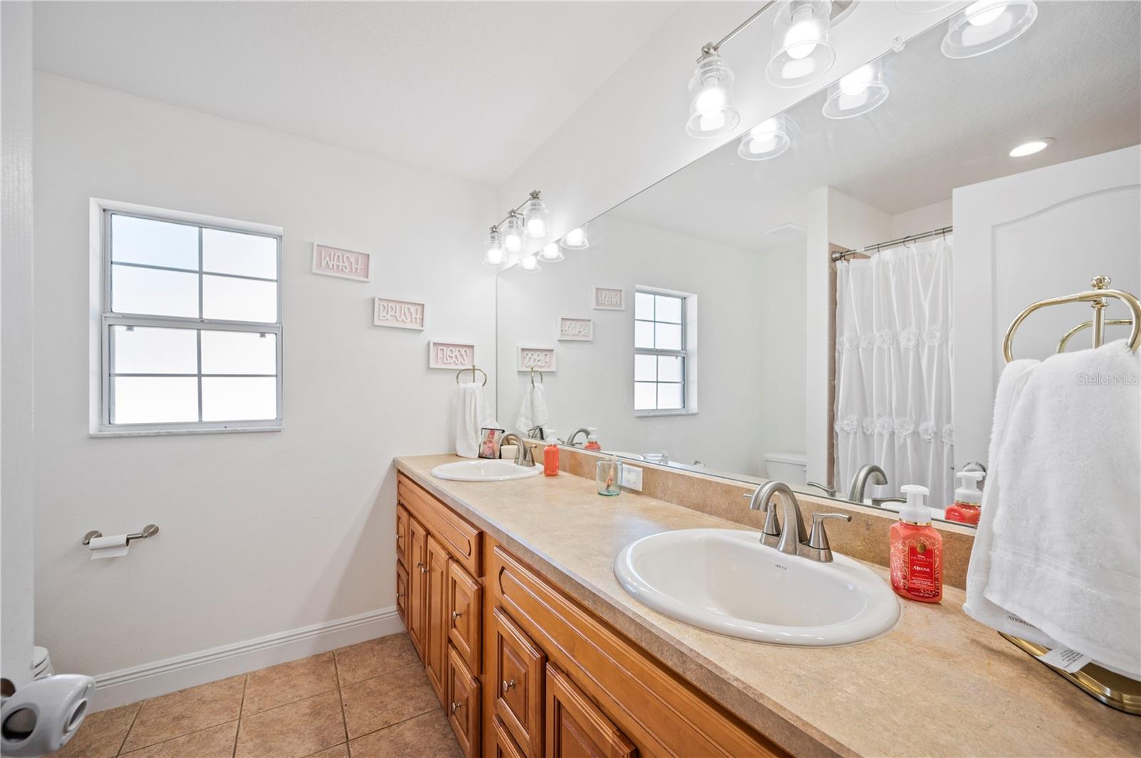 Image 33 of 48 For 2949 Blackwater Creek Drive