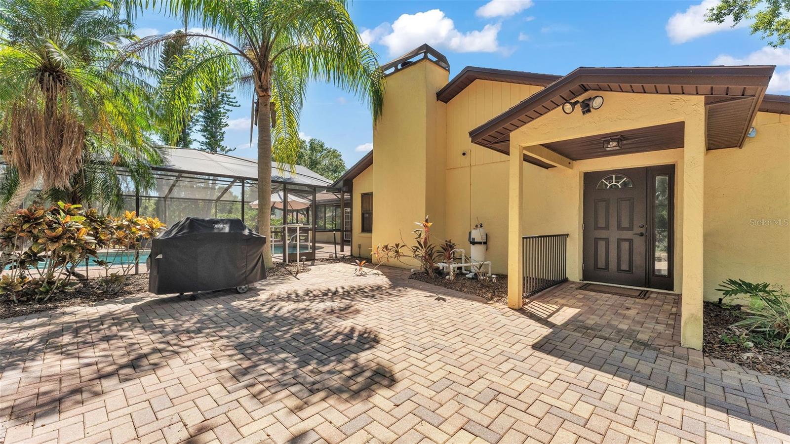 Image 22 of 63 For 1680 Varner Court