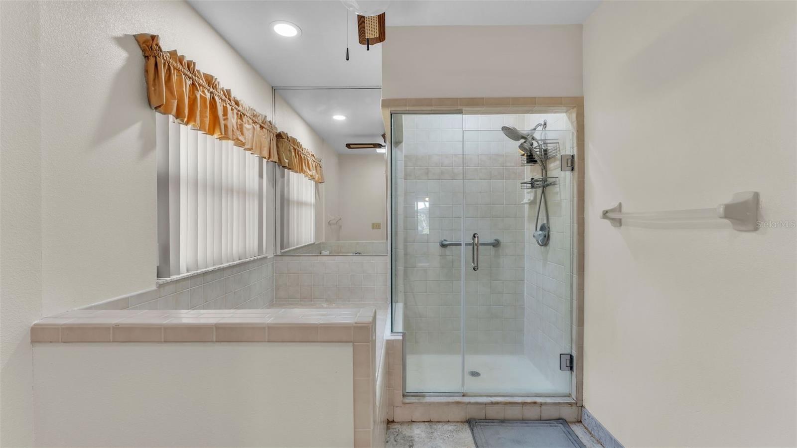 Image 39 of 63 For 1680 Varner Court