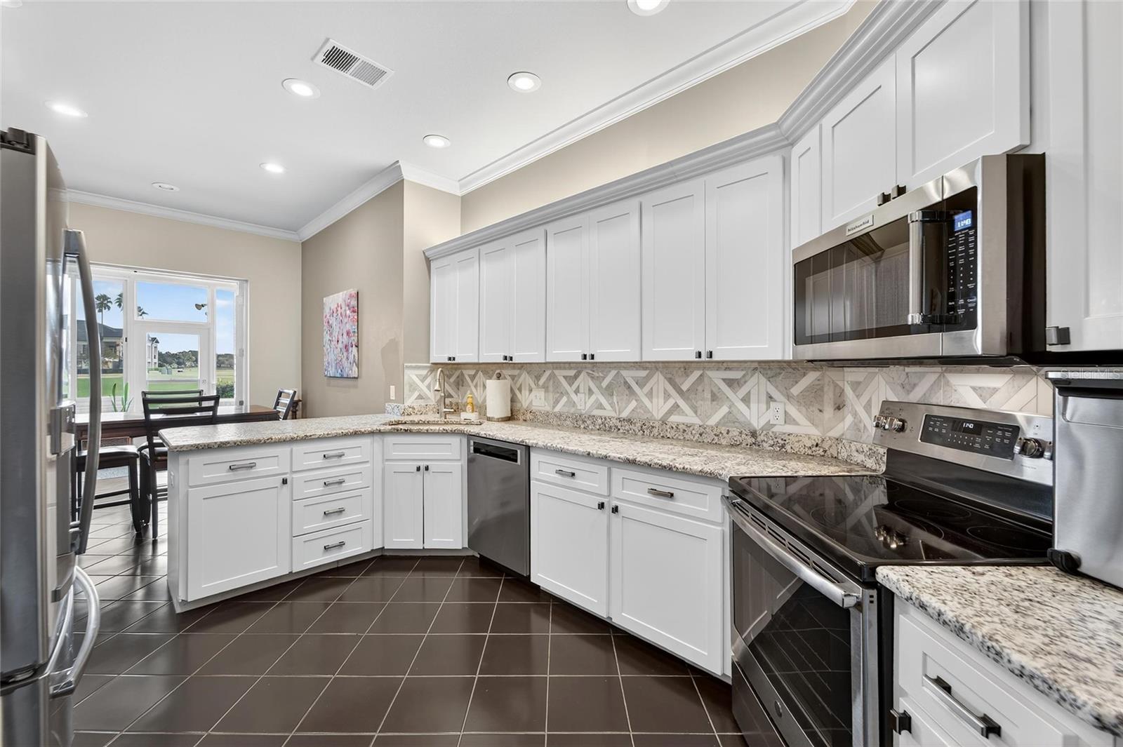 Image 16 of 94 For 2718 Prestwick Drive