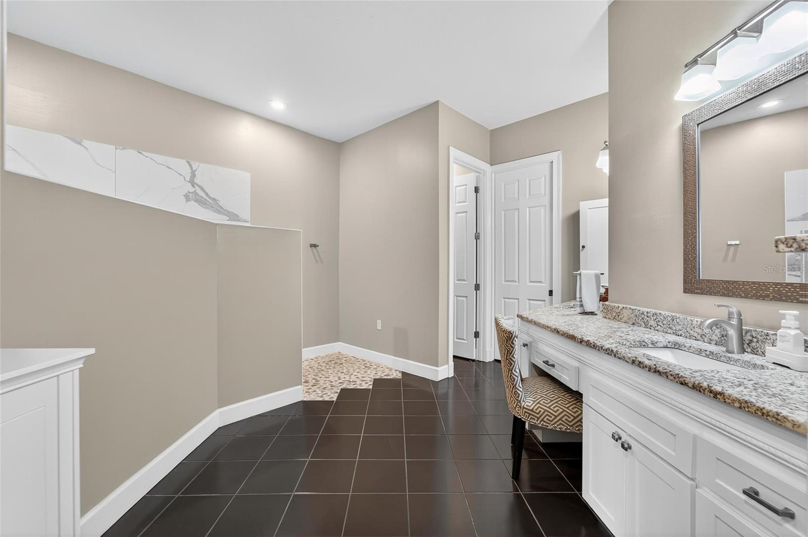 Image 29 of 94 For 2718 Prestwick Drive