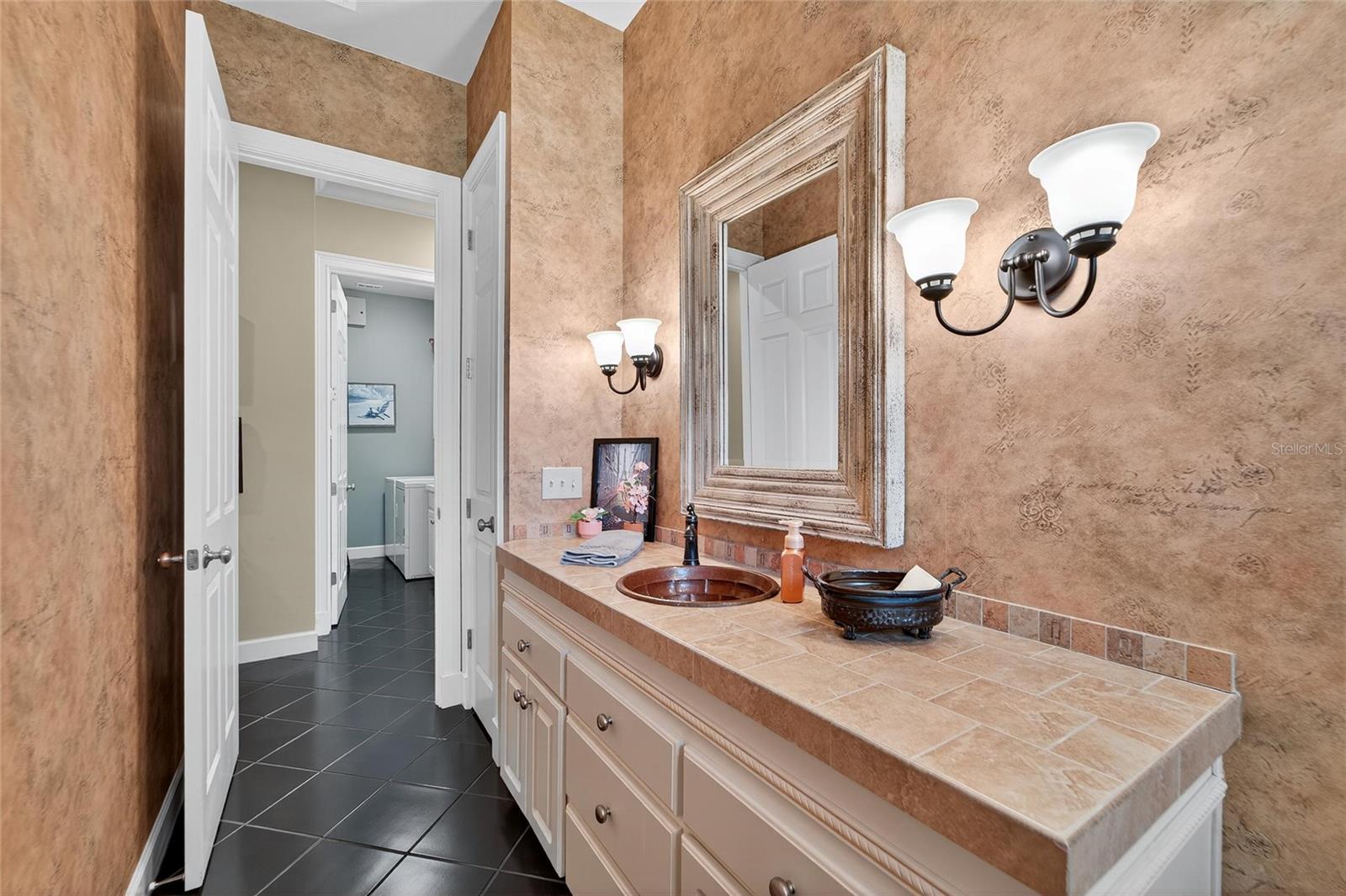 Image 41 of 94 For 2718 Prestwick Drive