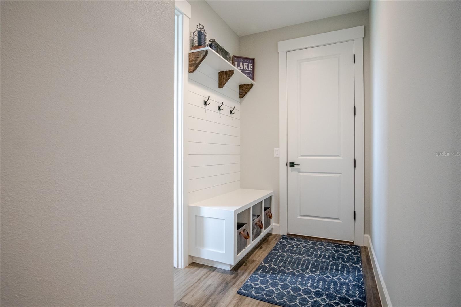 Image 23 of 76 For 1153 Enclave Court