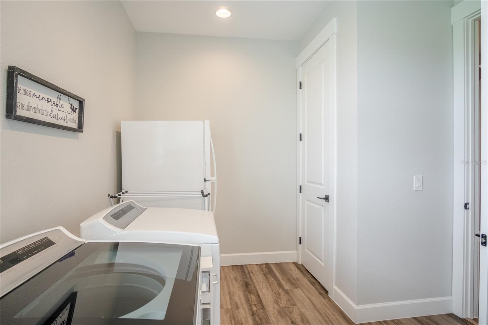 Image 25 of 76 For 1153 Enclave Court