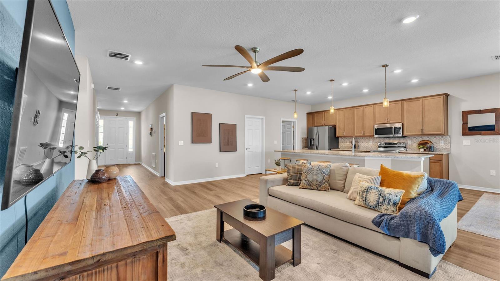 Image 7 of 43 For 1222 Cascade Drive
