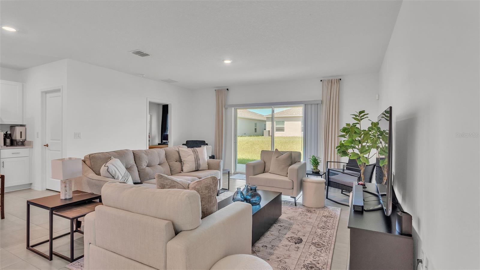 Image 12 of 45 For 4434 Petunia Street
