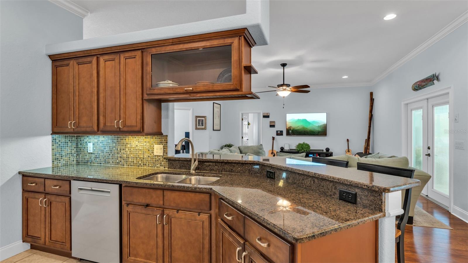 Image 15 of 59 For 2514 Deerbrook Drive