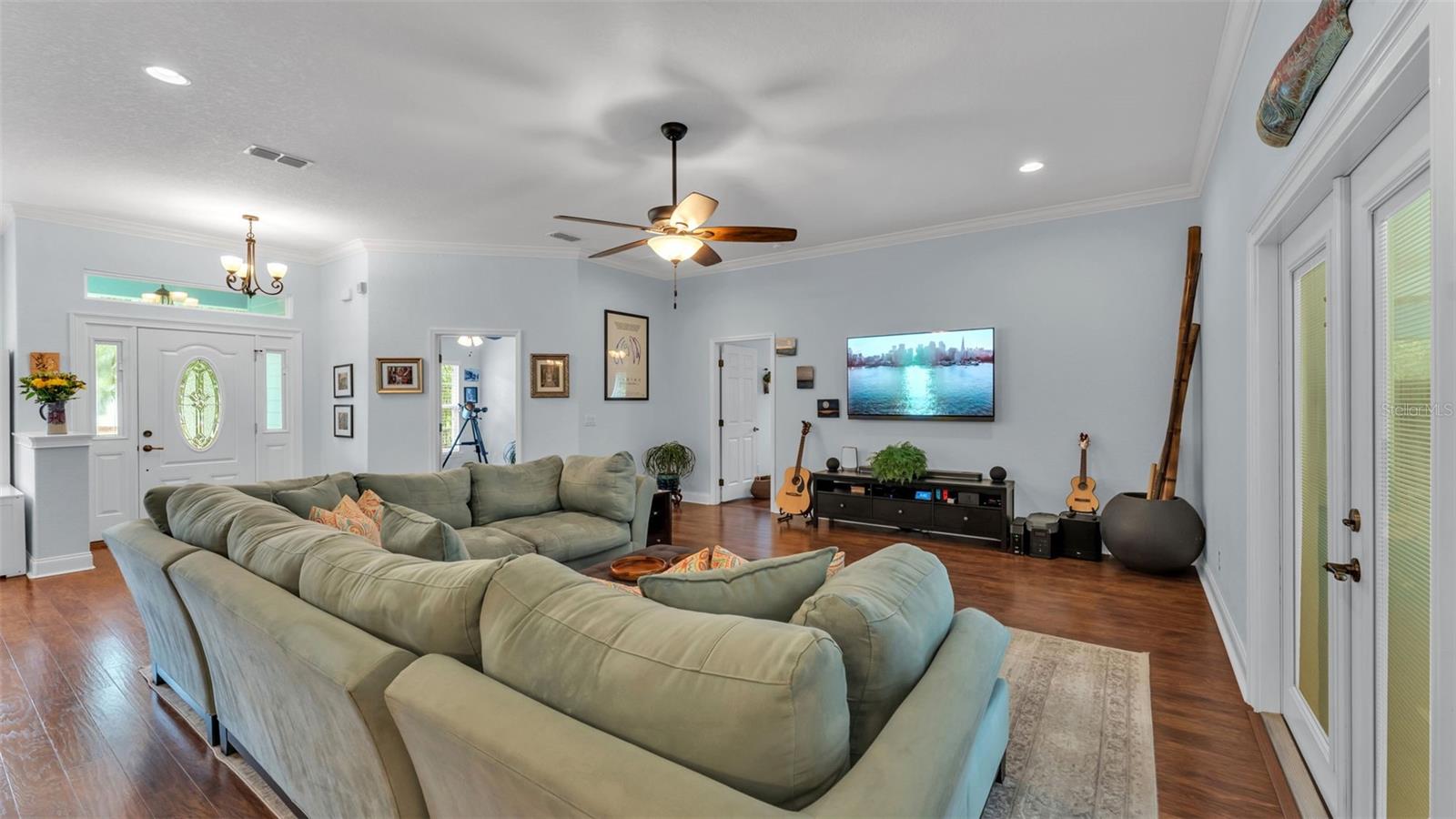 Image 16 of 59 For 2514 Deerbrook Drive