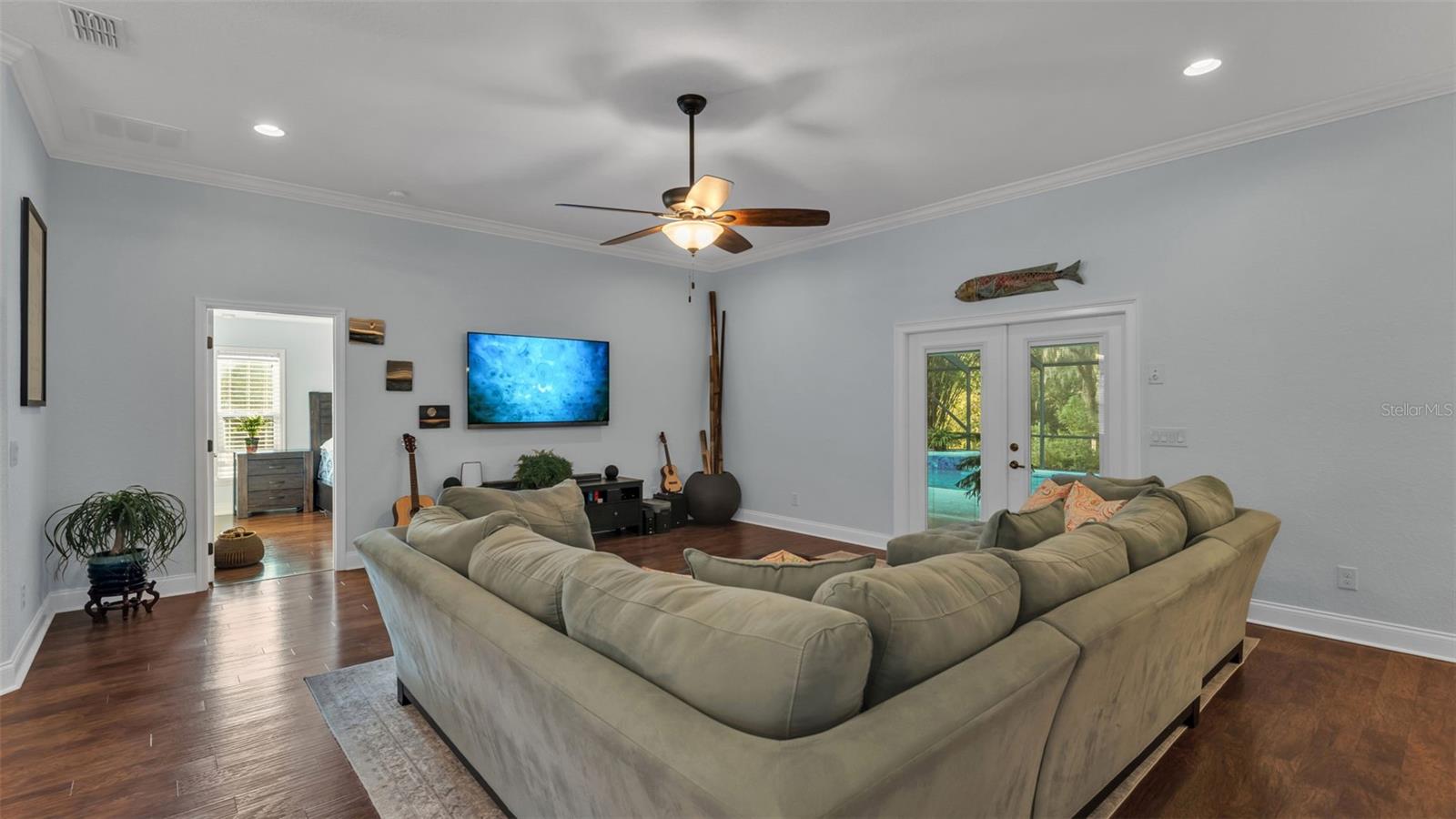 Image 17 of 59 For 2514 Deerbrook Drive