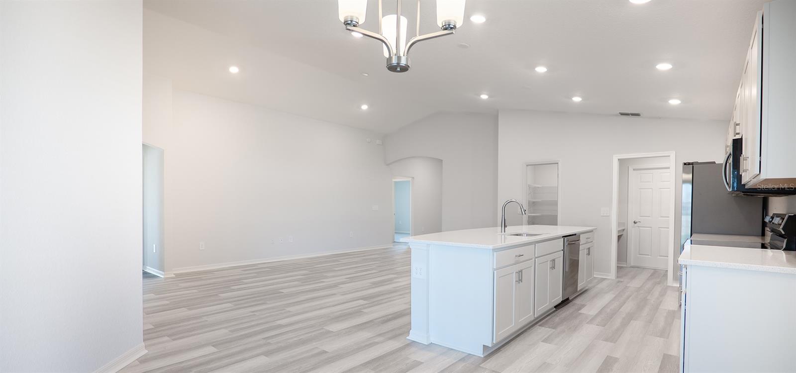 Image 6 of 14 For 2041 Summerlake Drive