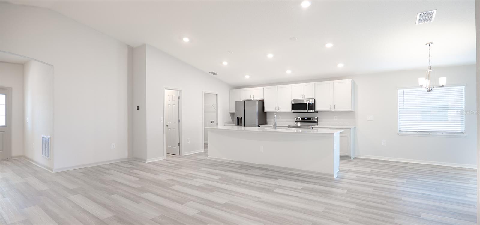 Image 7 of 14 For 2041 Summerlake Drive