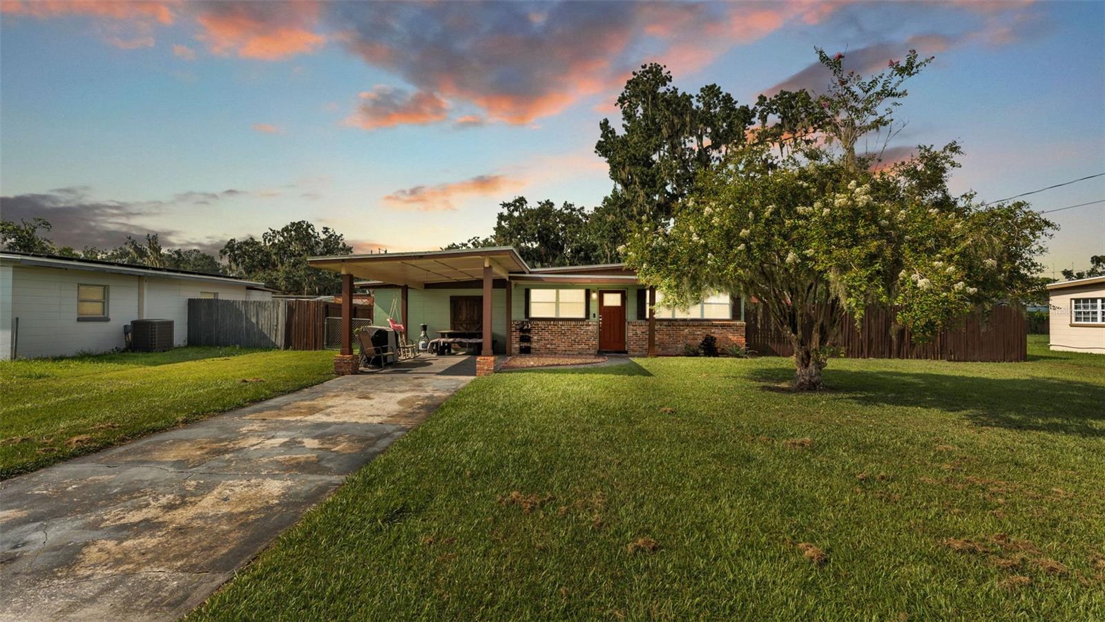 Image 2 of 31 For 740 Bearcreek Drive