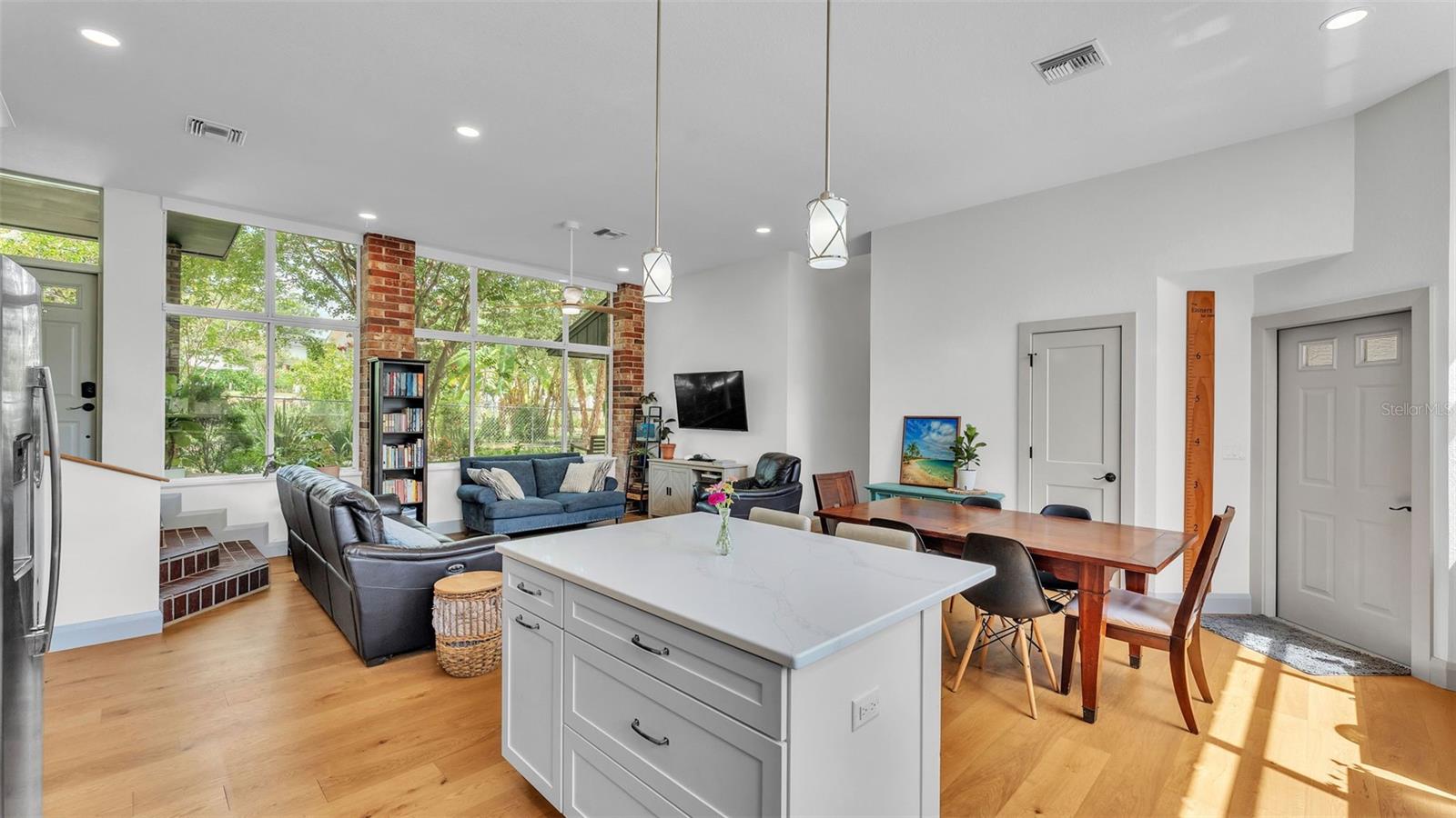 Image 14 of 62 For 709 Dogwood Lane