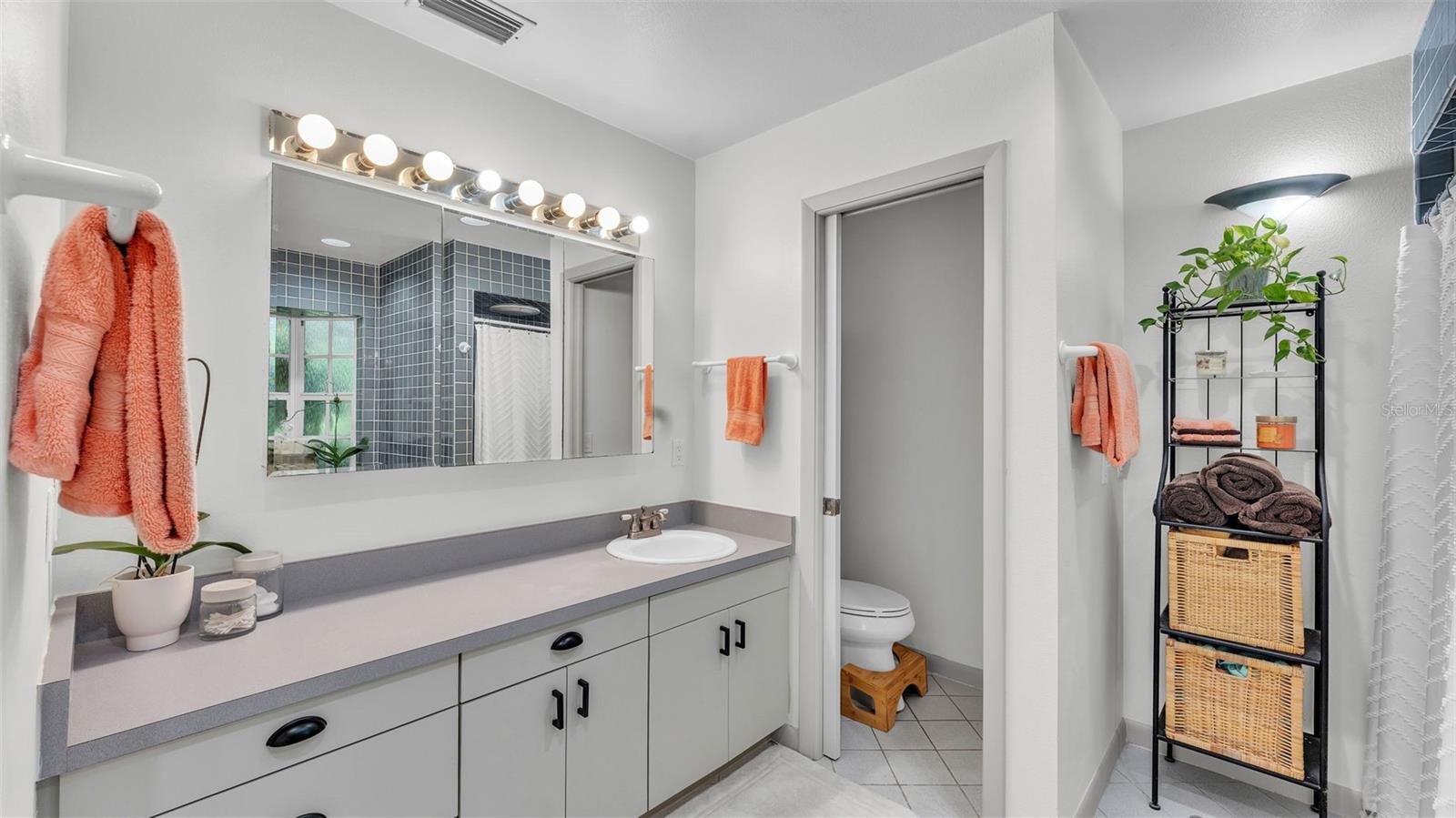Image 30 of 62 For 709 Dogwood Lane