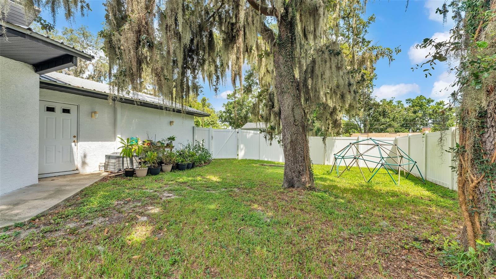Image 35 of 62 For 709 Dogwood Lane