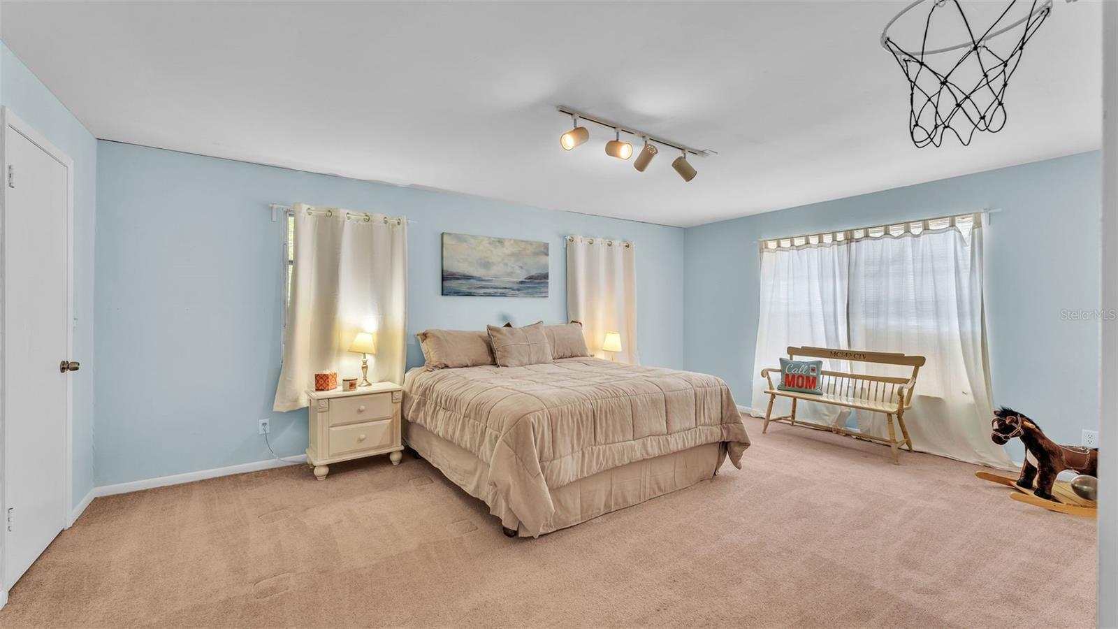 Image 45 of 62 For 709 Dogwood Lane