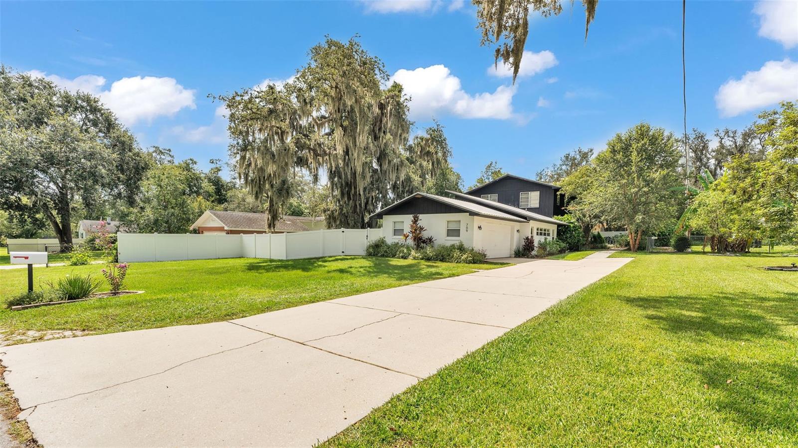 Image 60 of 62 For 709 Dogwood Lane