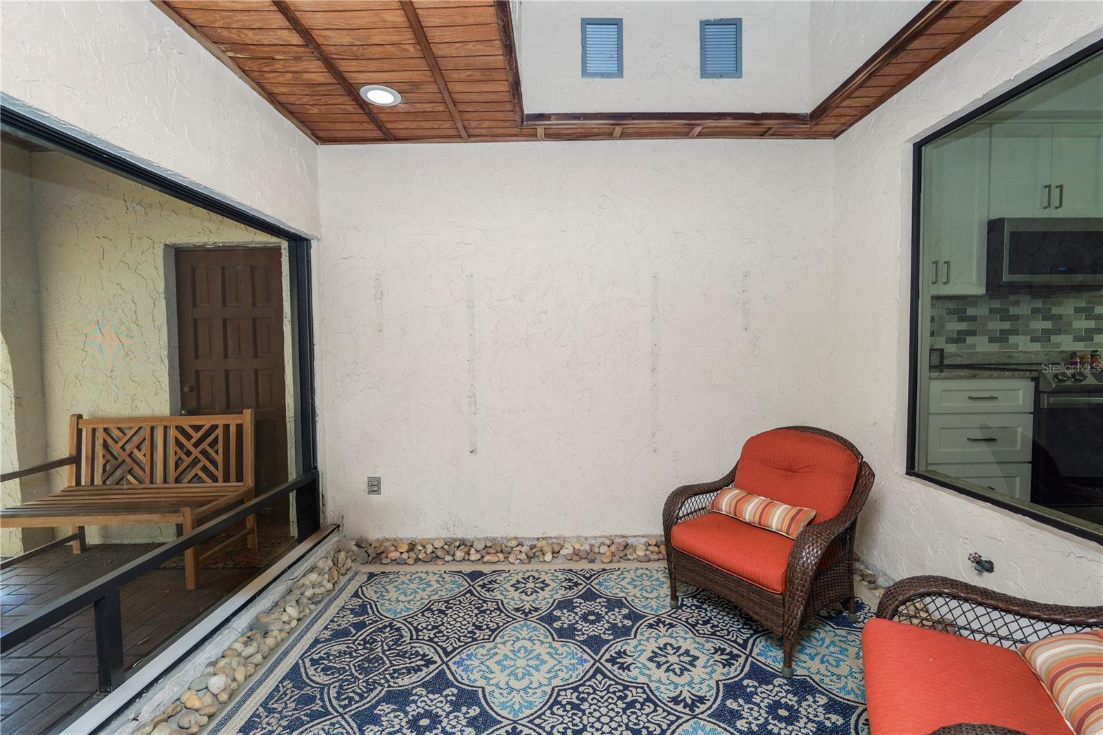 Image 11 of 81 For 5810 Oakmont Lane