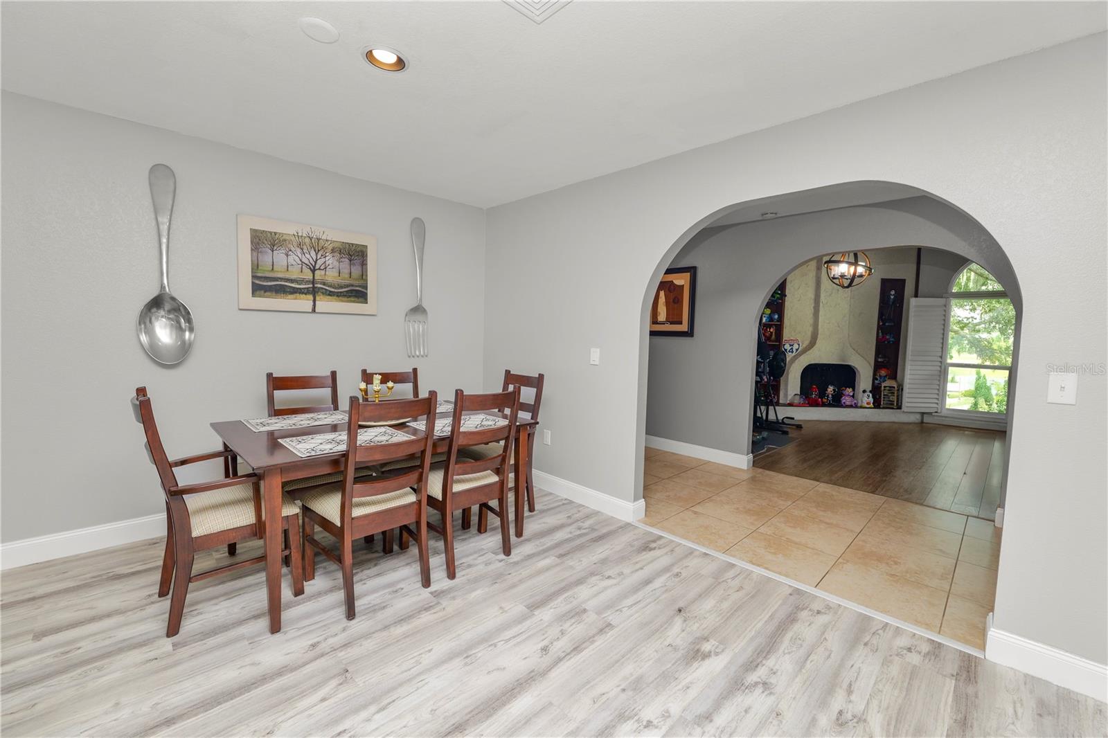 Image 28 of 81 For 5810 Oakmont Lane