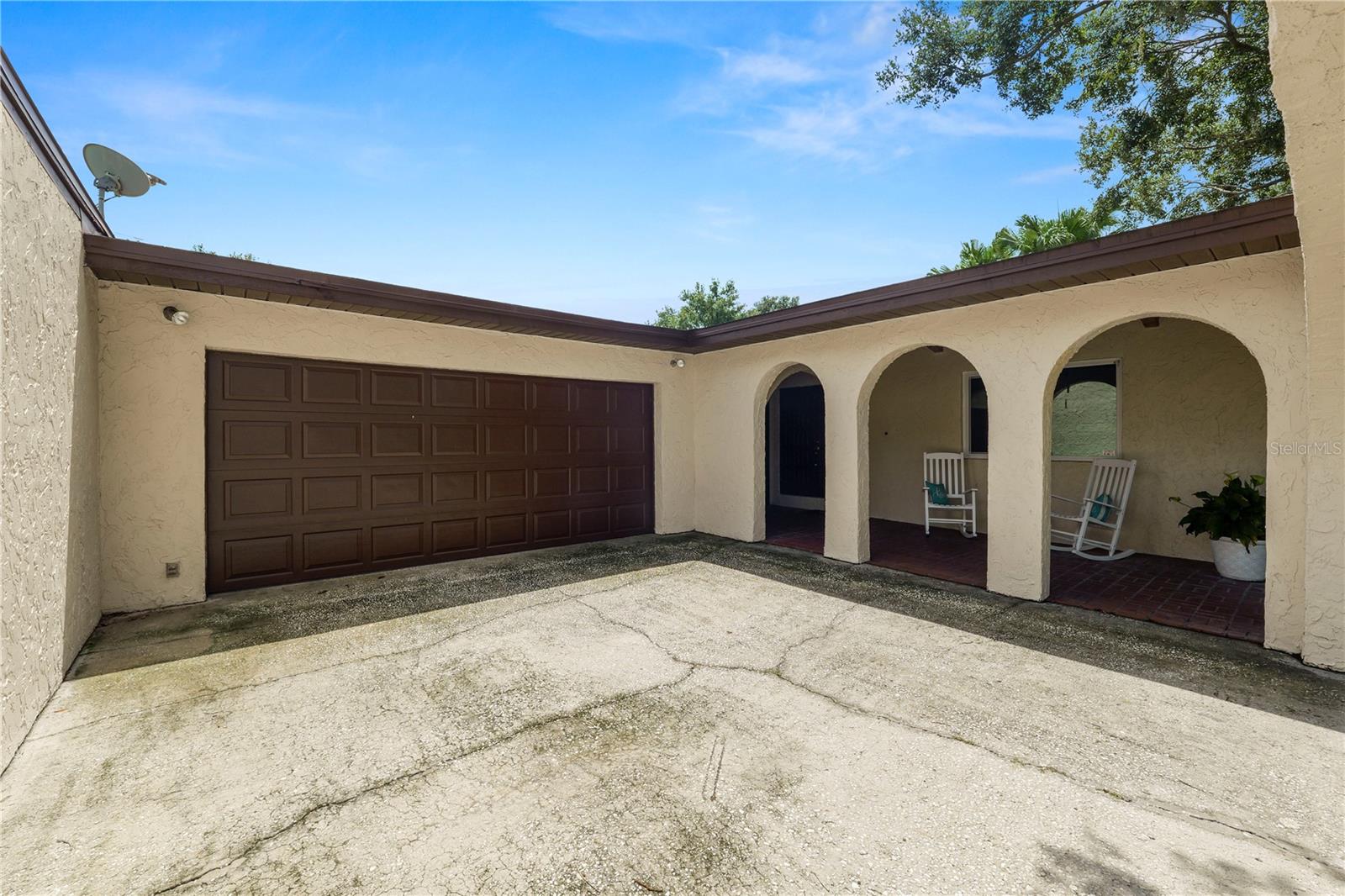 Image 4 of 81 For 5810 Oakmont Lane