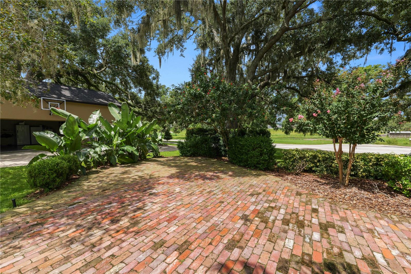 Image 72 of 81 For 5810 Oakmont Lane