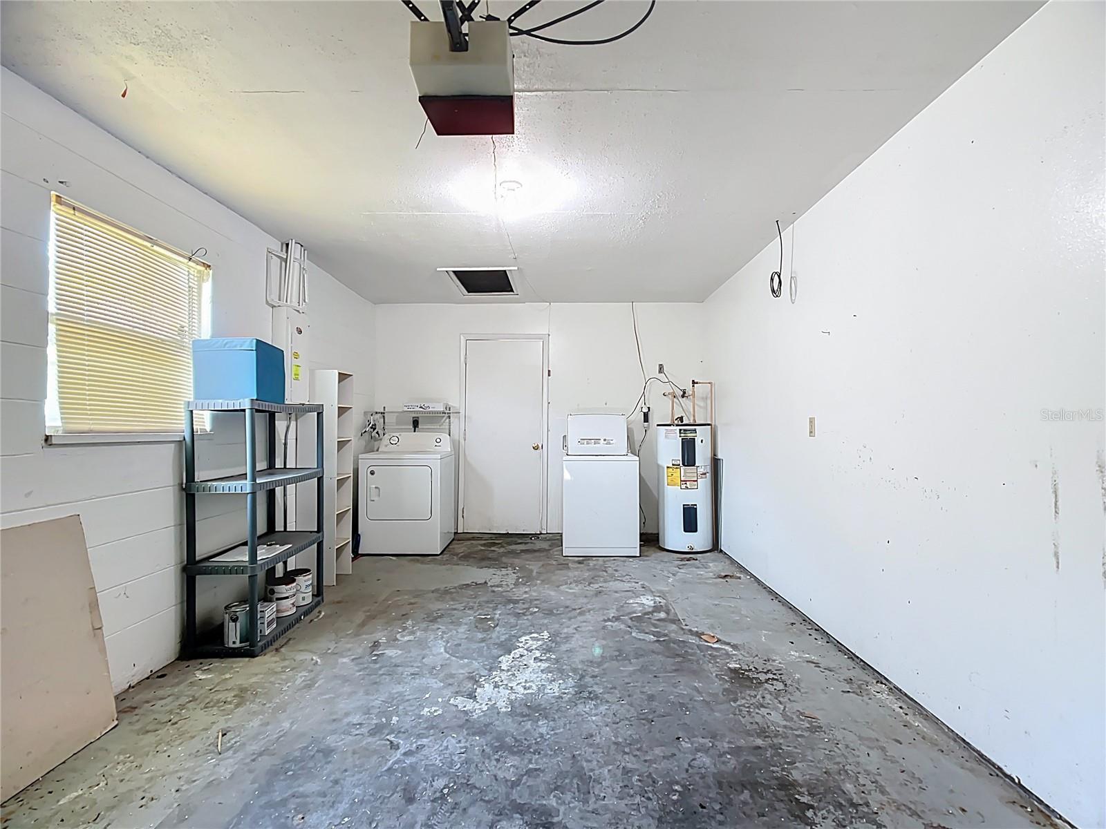 Image 31 of 43 For 1135 Waterview Boulevard W