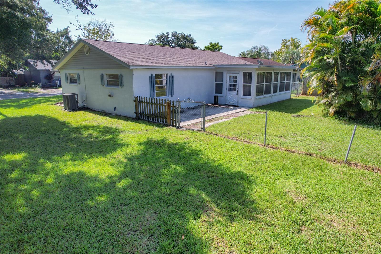 Image 38 of 43 For 1135 Waterview Boulevard W