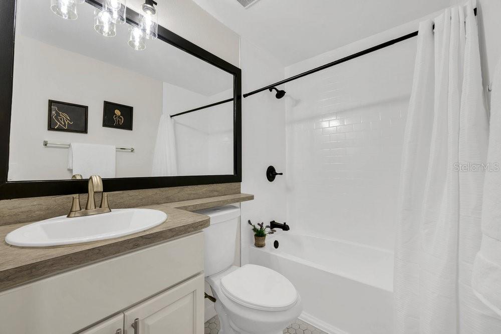 Image 13 of 20 For 632 Belmar Street