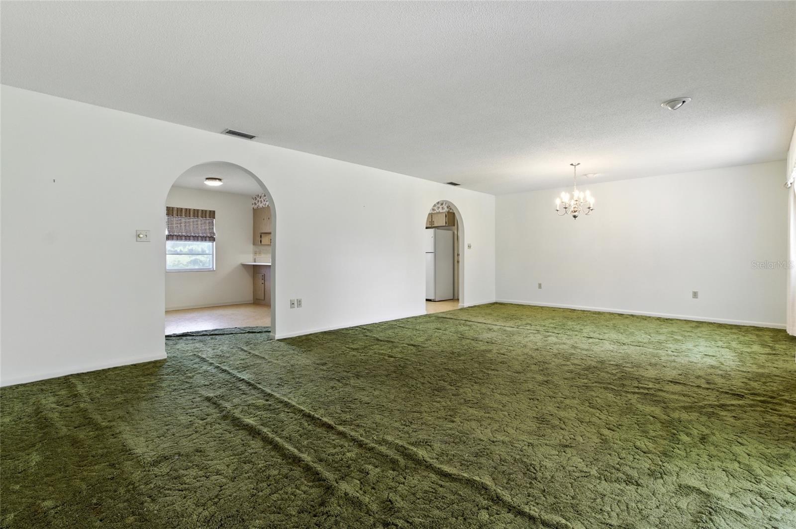 Image 10 of 21 For 293 Paradise Island Drive