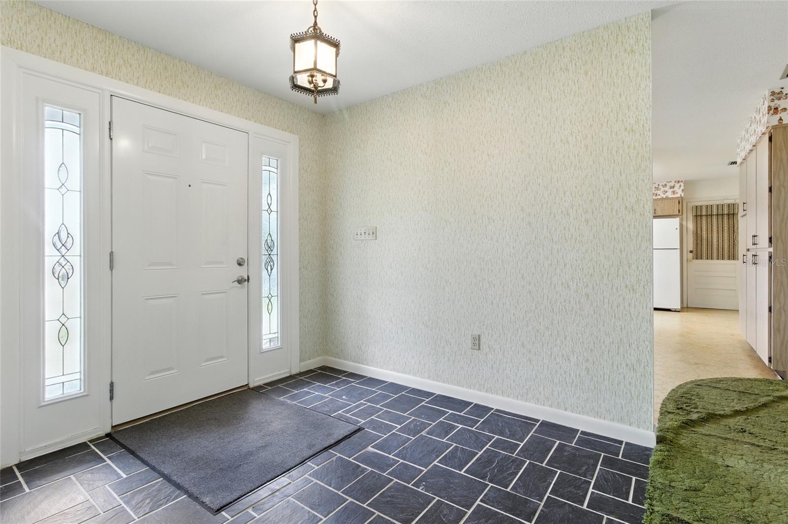 Image 4 of 21 For 293 Paradise Island Drive