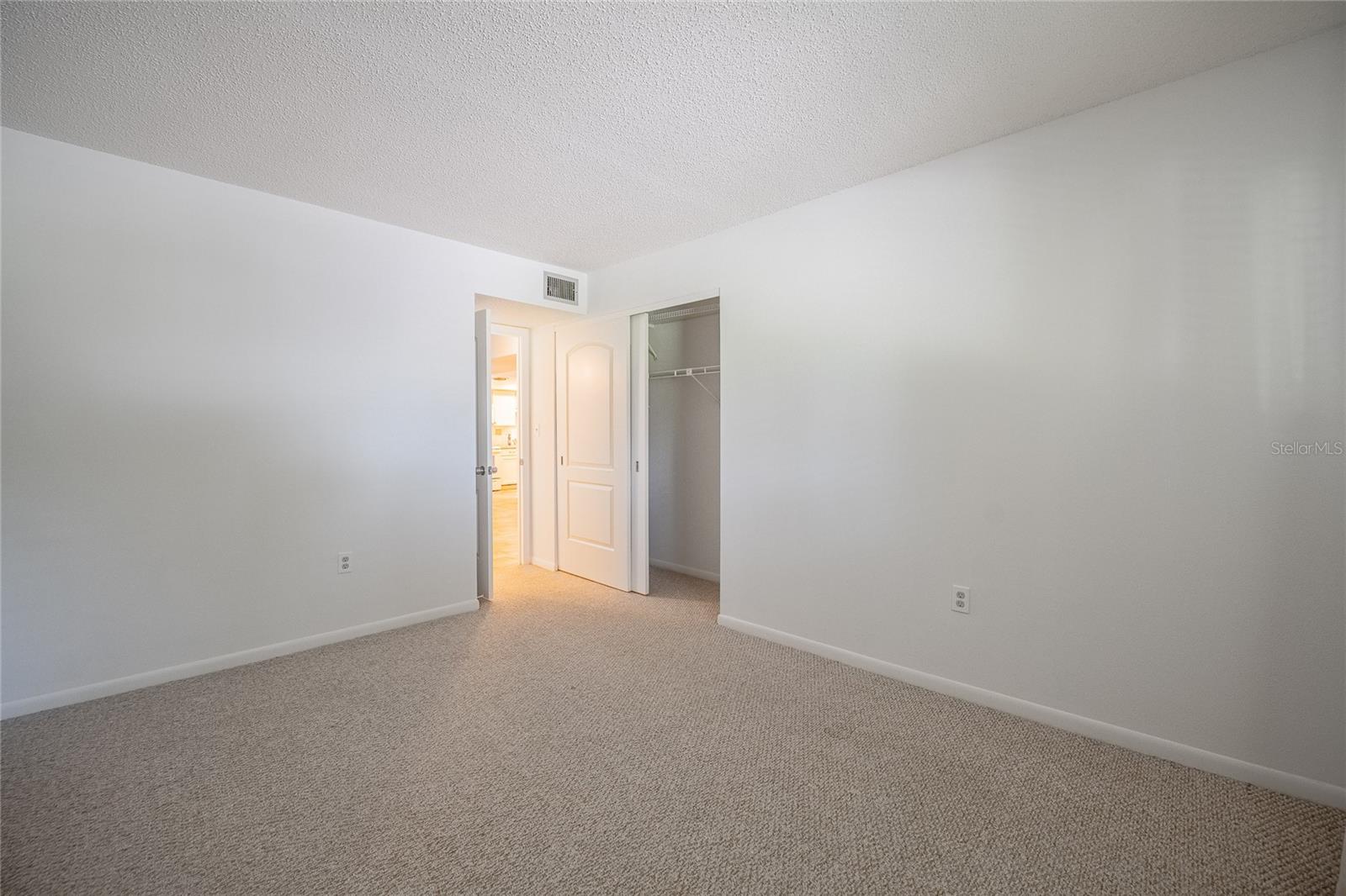 Image 22 of 30 For 1130 N Lake Parker Ave  C226