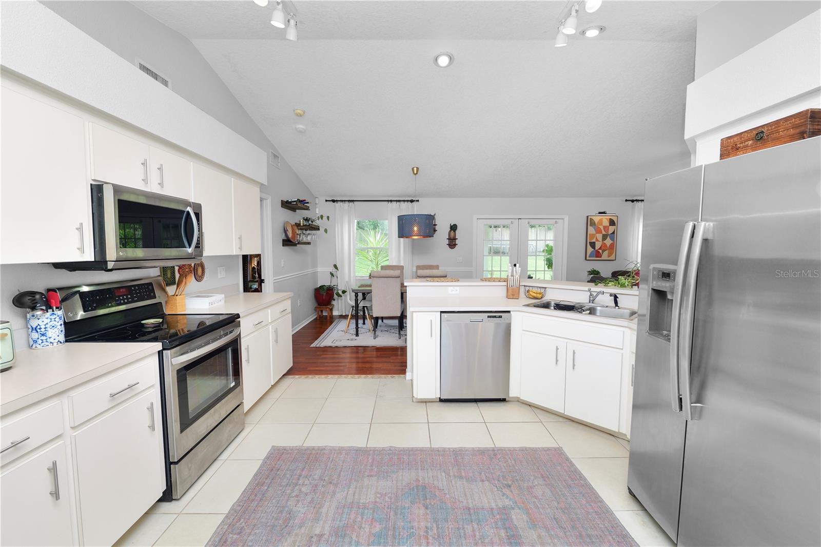 Image 12 of 45 For 2645 Green Valley Drive