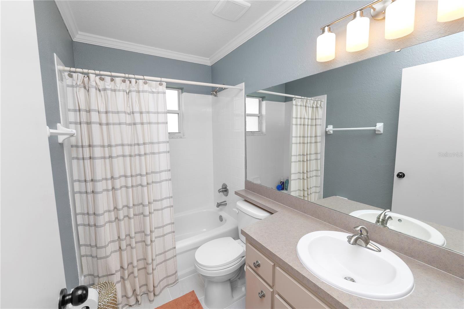 Image 32 of 45 For 2645 Green Valley Drive