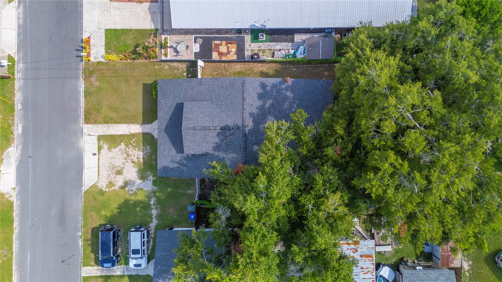 Image 22 of 25 For 505 Pinewood Ave
