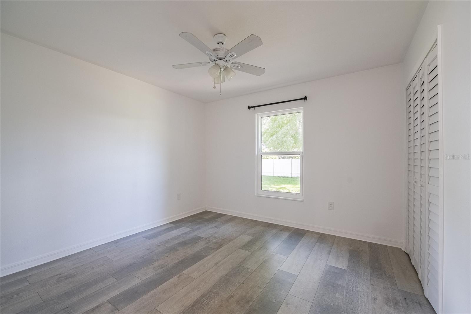 Image 18 of 38 For 2822 Forestgreen Drive S