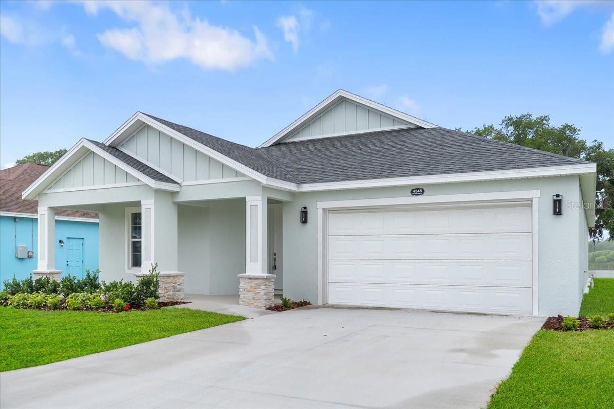 Image 3 of 40 For 4545 Fairway Oaks Drive