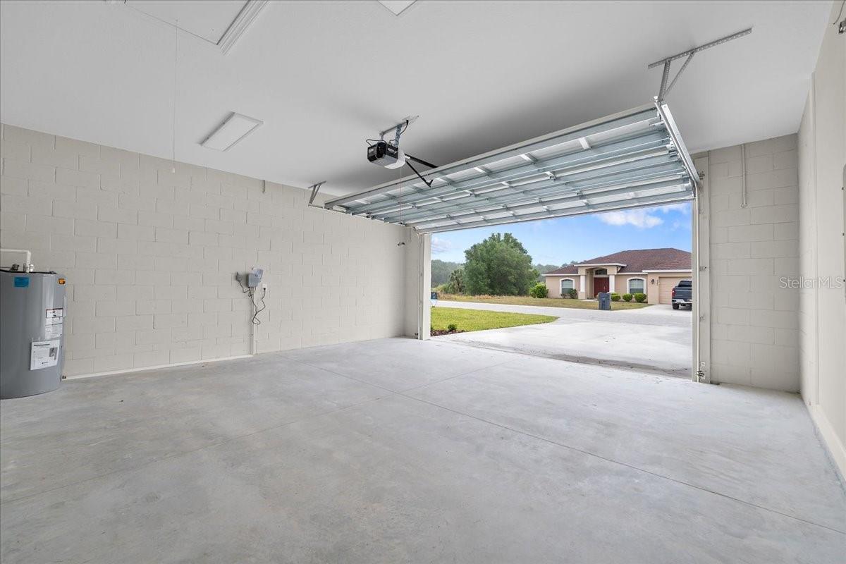 Image 36 of 40 For 4545 Fairway Oaks Drive