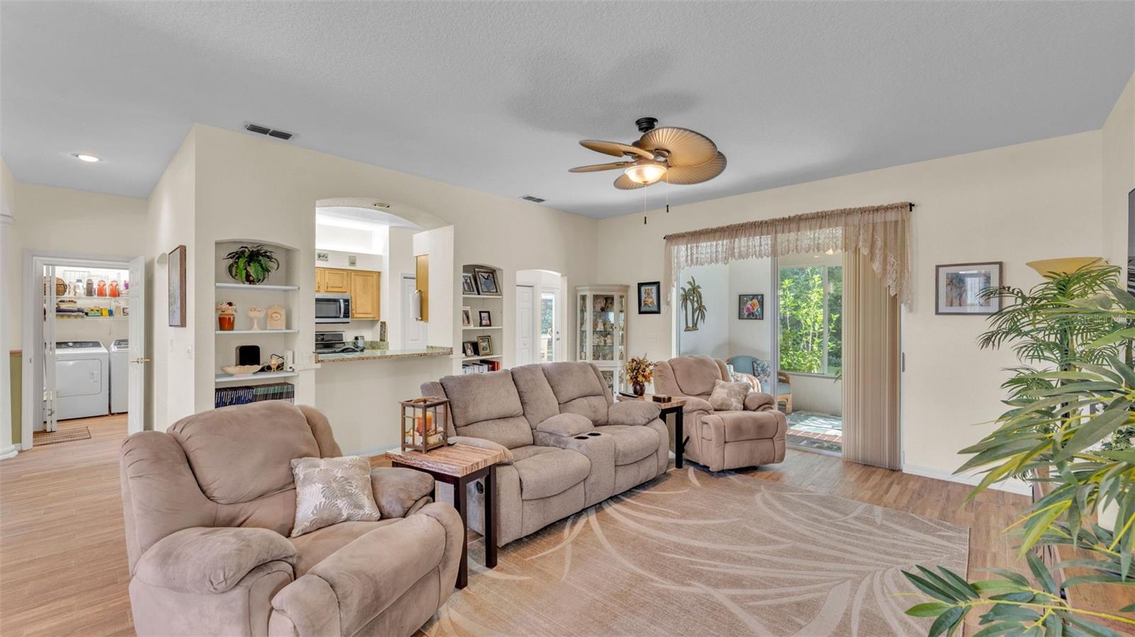 Image 36 of 54 For 2609 Eagle Court