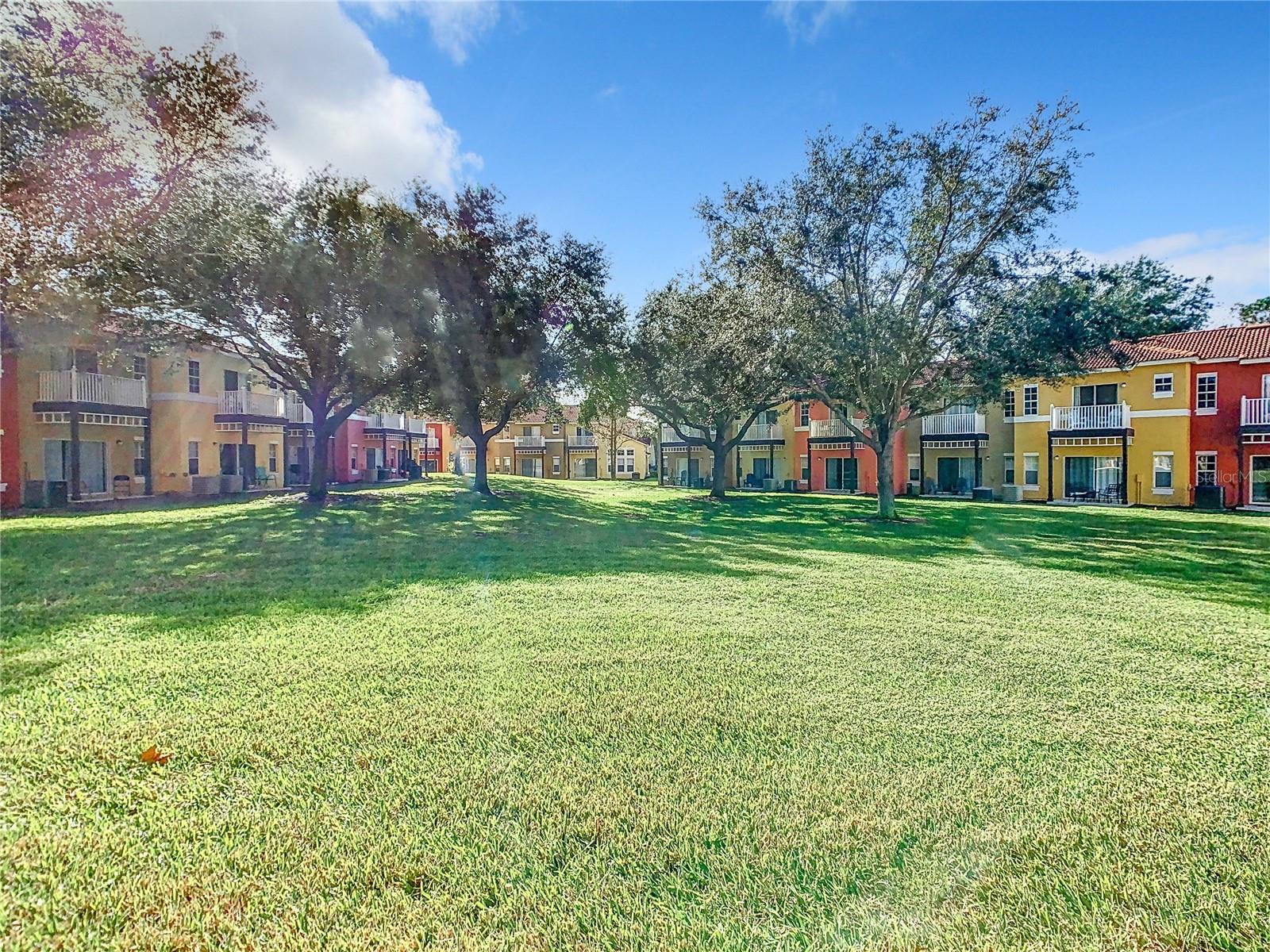 Image 36 of 51 For 8410 Blue Lagoon Drive