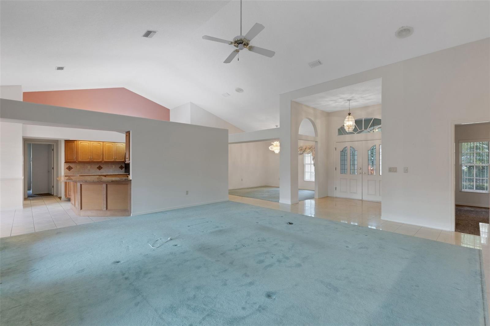 Image 6 of 82 For 334 Heatherpoint Drive