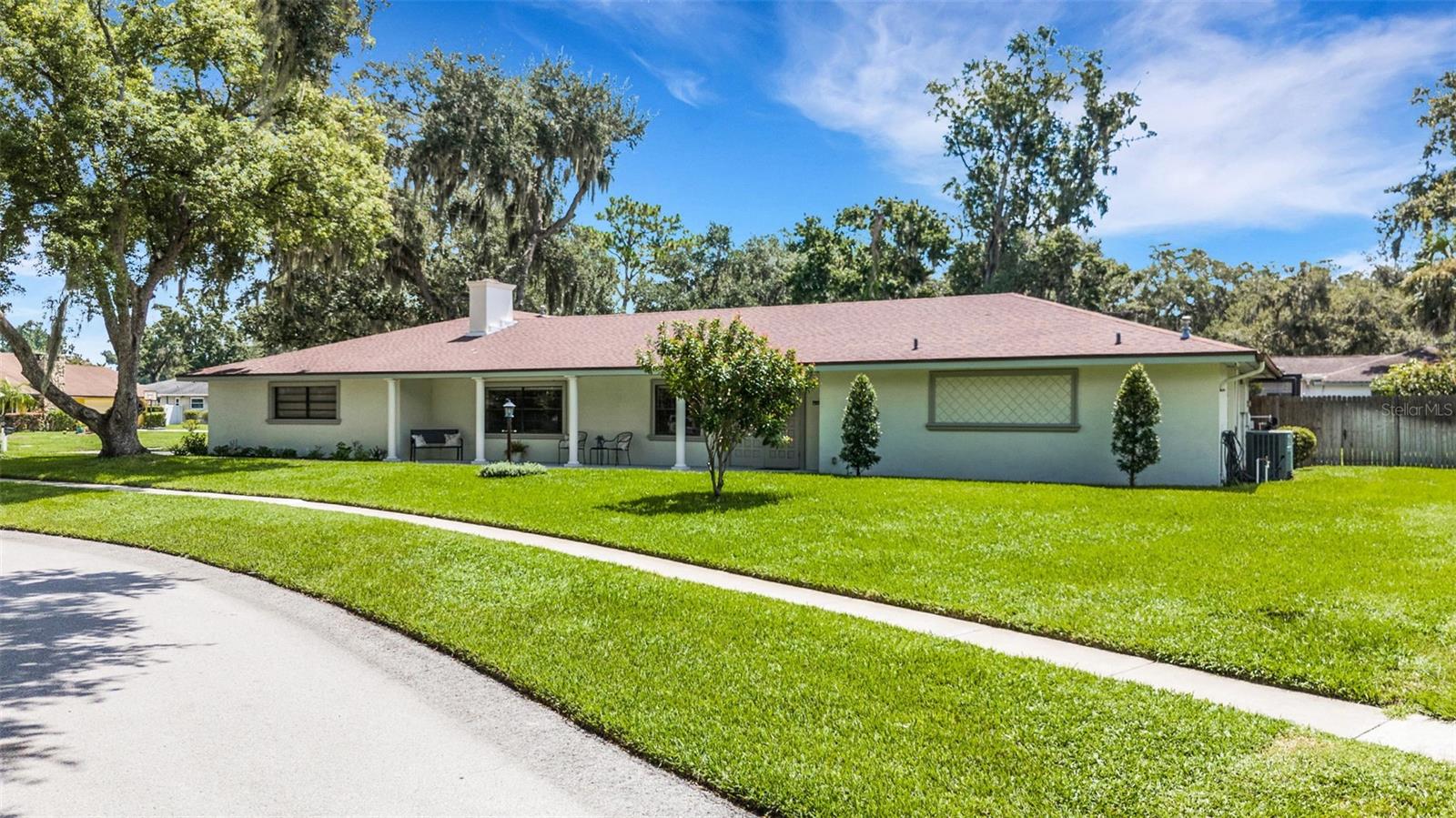 Details for 6318 Oak Square W, LAKELAND, FL 33813