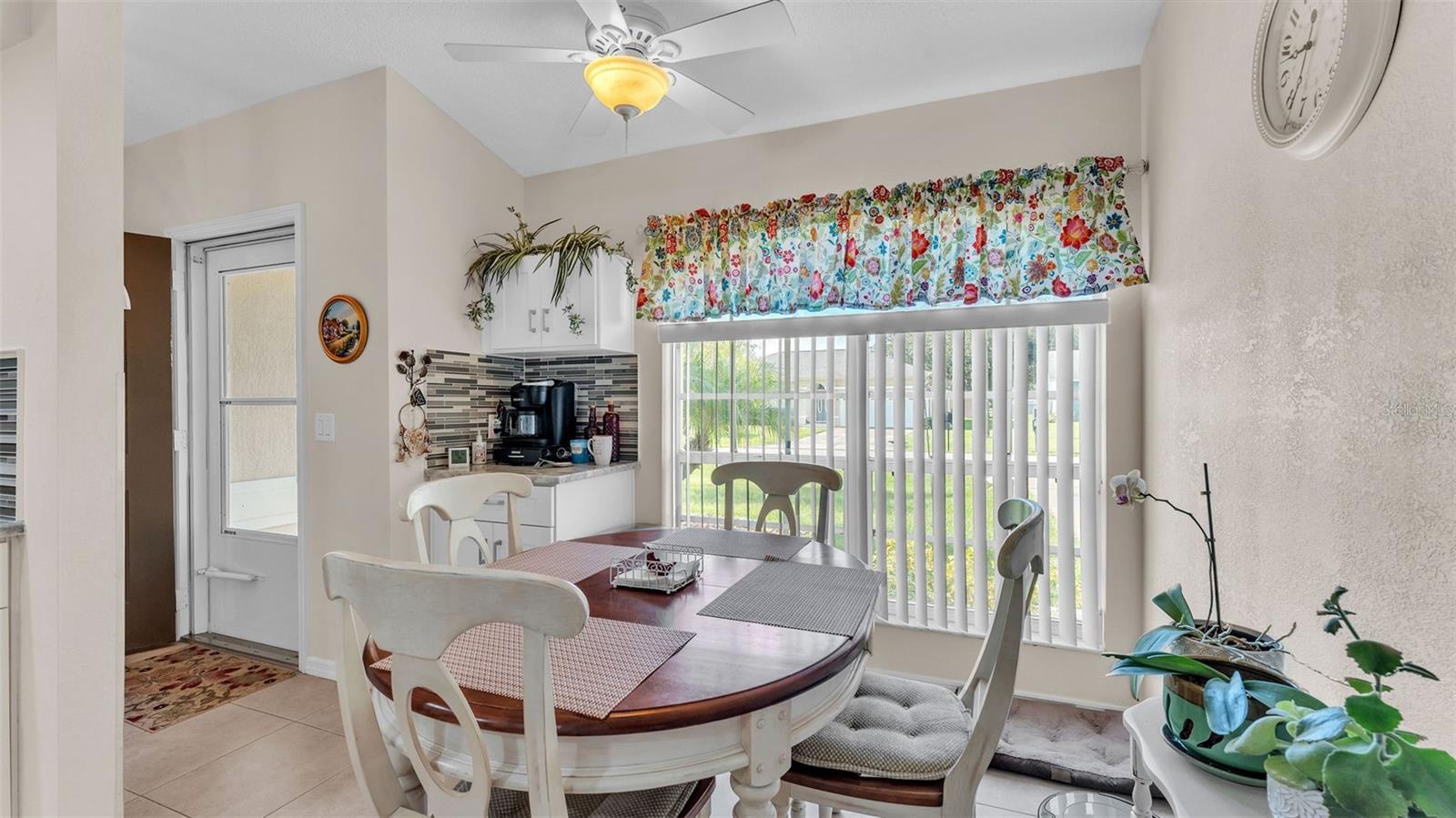 Image 11 of 44 For 7908 Kaitlin Circle