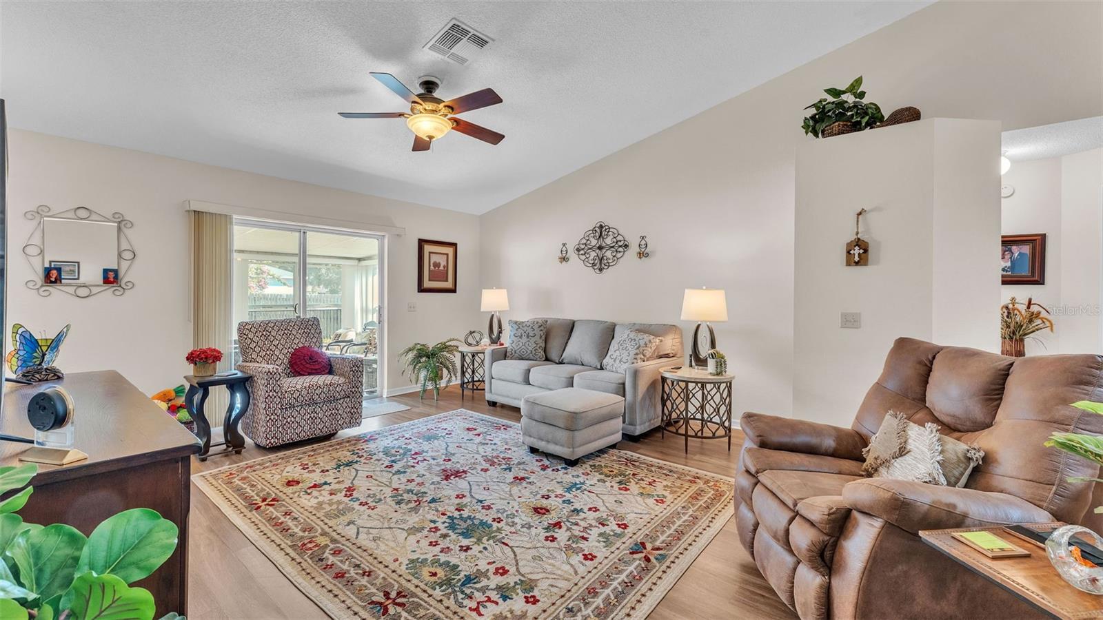 Image 4 of 44 For 7908 Kaitlin Circle